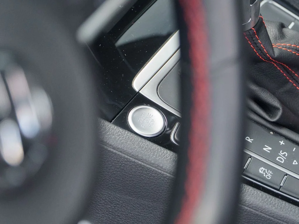 Used 2019 White Volkswagen 2.0T Rabbit Edition image 28