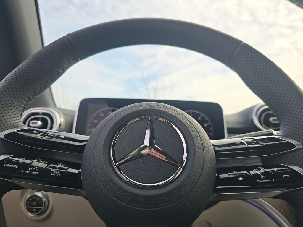 New 2026 MANUFAKTUR Patagonia Red Metallic Mercedes-Benz CLE 300 image 26