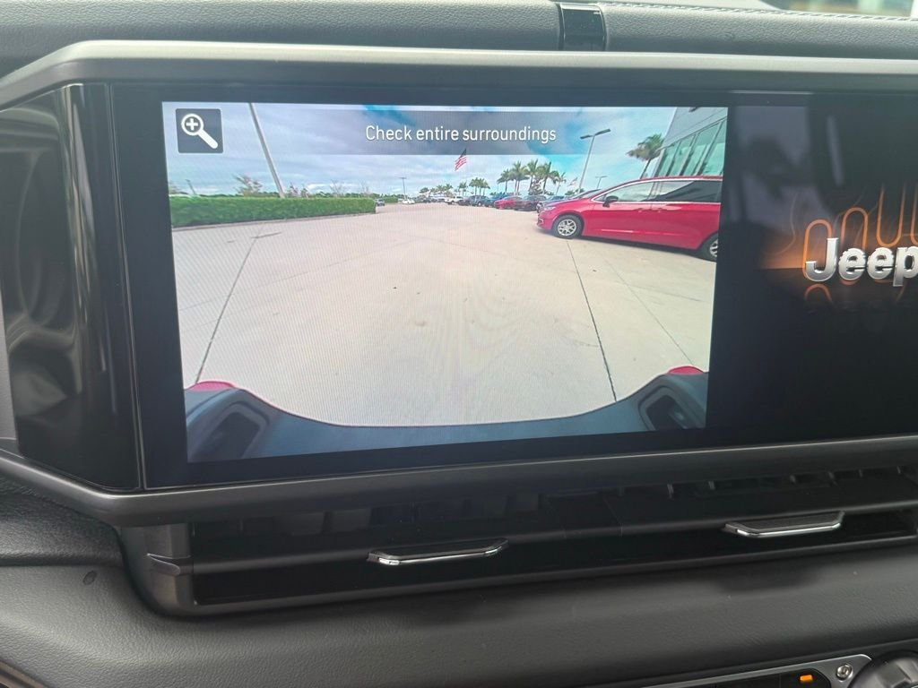 2025 Jeep Gladiator Rubicon - Photo 15