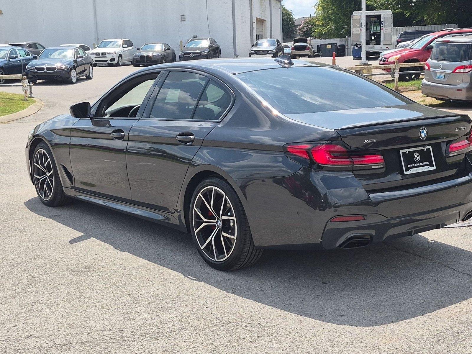Used 2023 Dark Graphite Metallic BMW 530i xDrive image 3