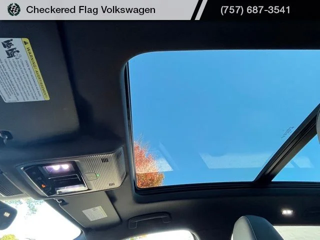 New 2026 White Volkswagen 2.0T SE R-Line Black image 19
