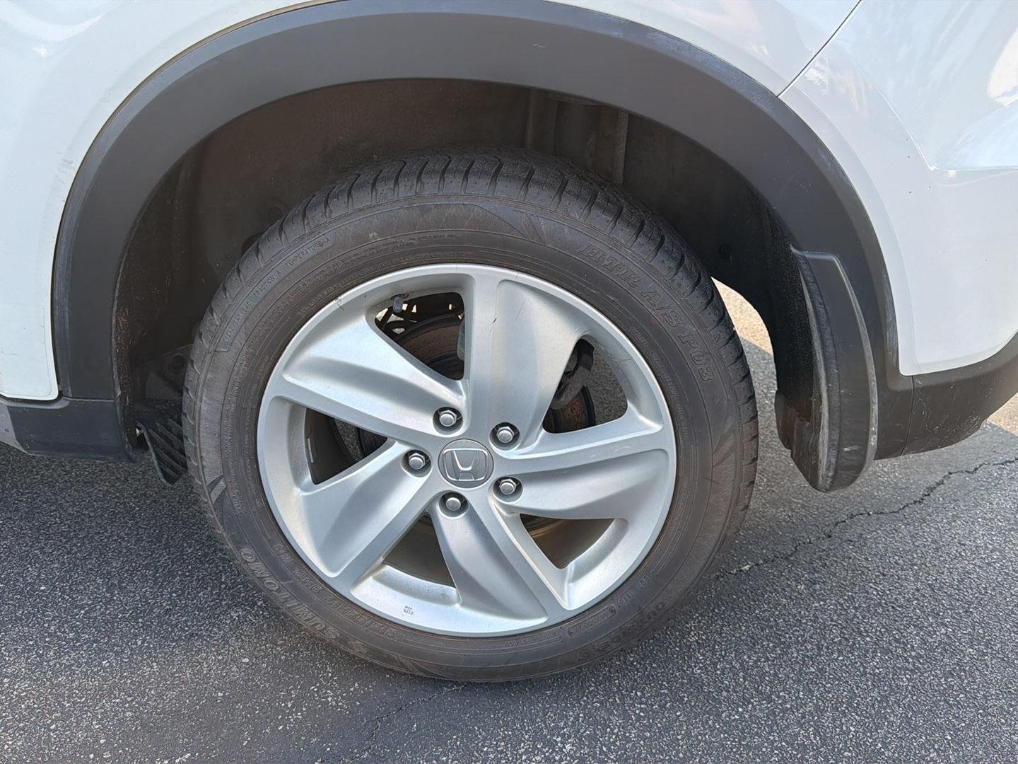 Used 2019 Platinum White Pearl Honda EX image 9