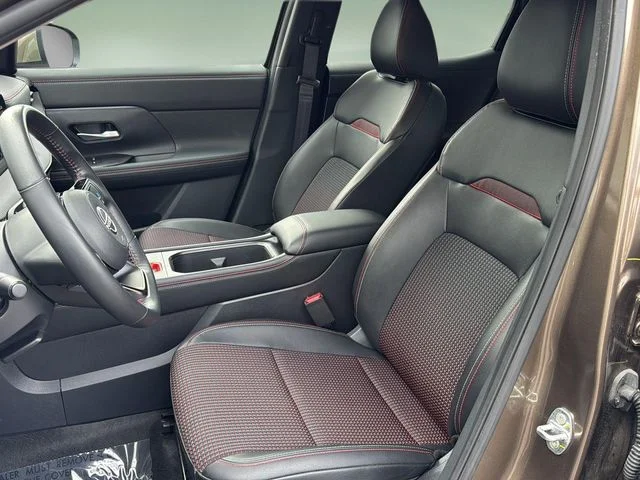 Used 2025 Brown Nissan SR image 14