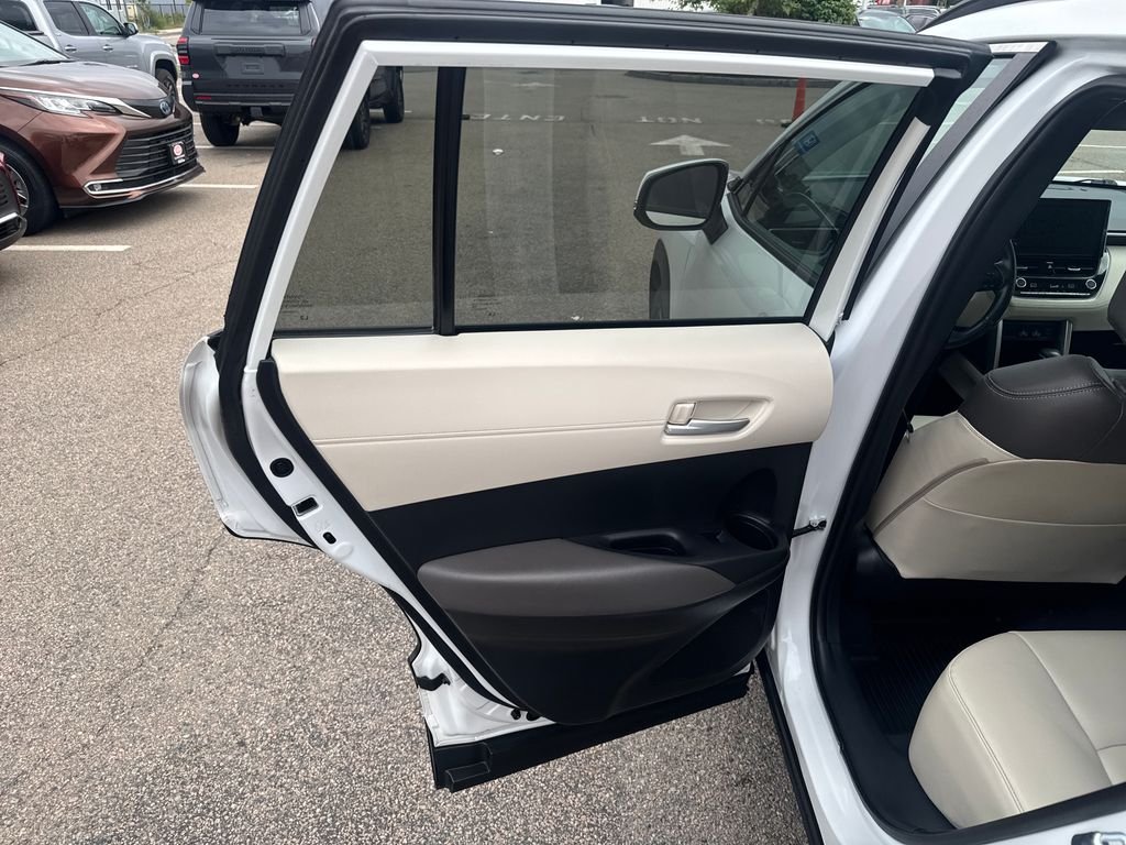 Used 2023 Beige Toyota XLE image 40