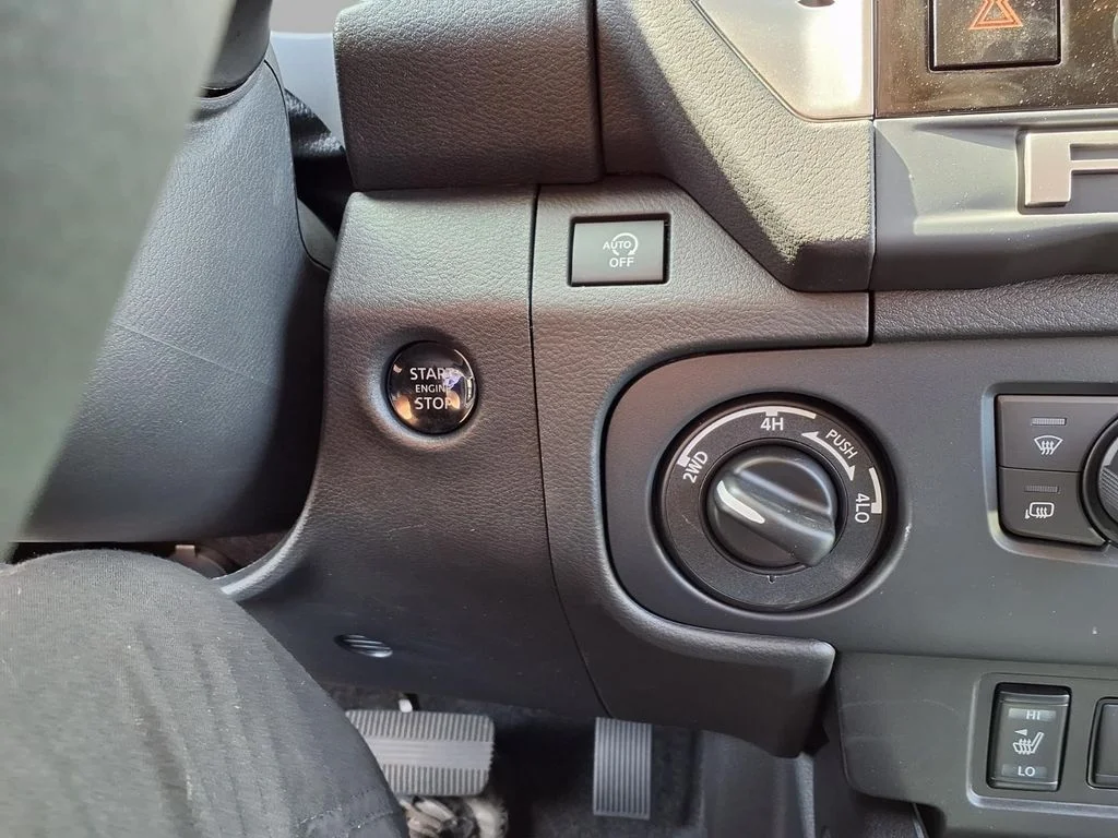 2026 Nissan Frontier SV - Photo 8