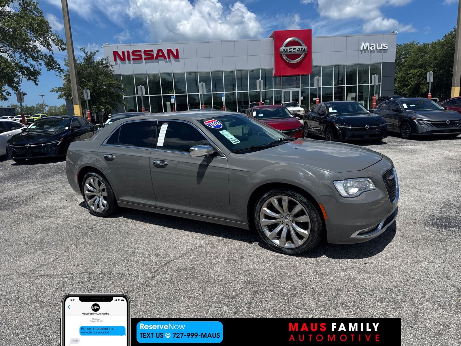 2018 Chrysler 300 Limited's photo