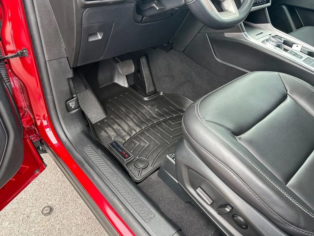 Used 2024 Red Ford XLT image 18