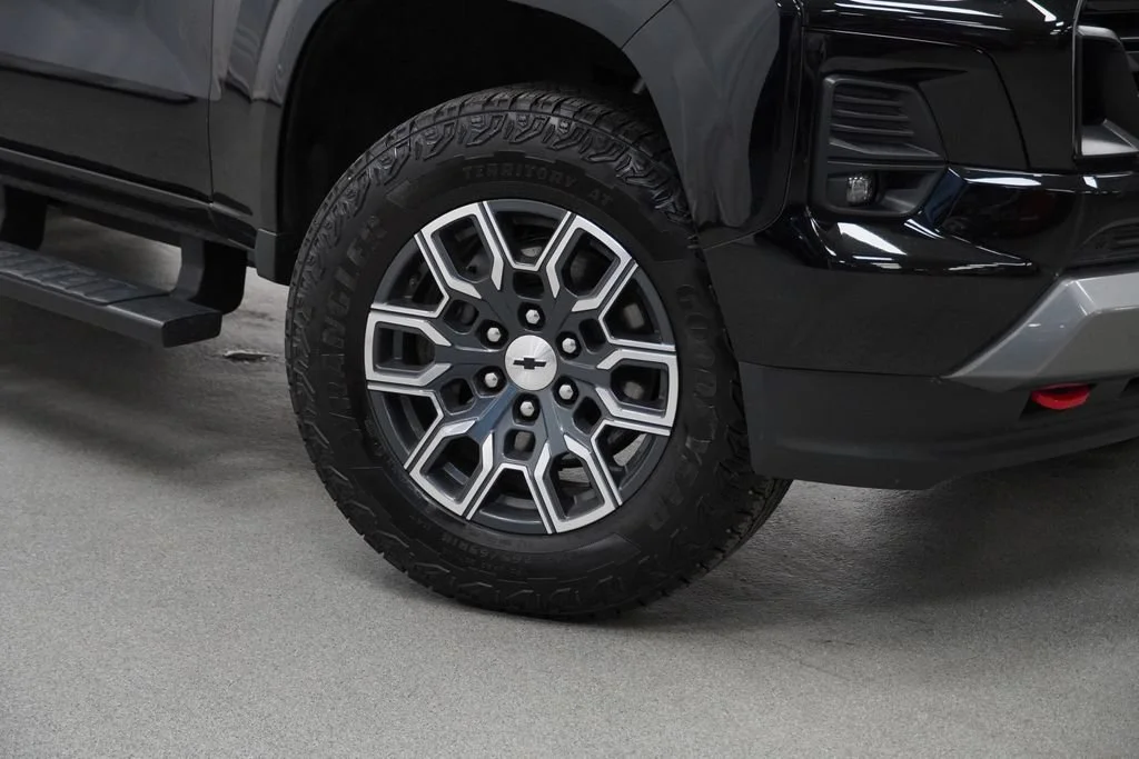 Used 2024 Black Chevrolet Z71 image 9