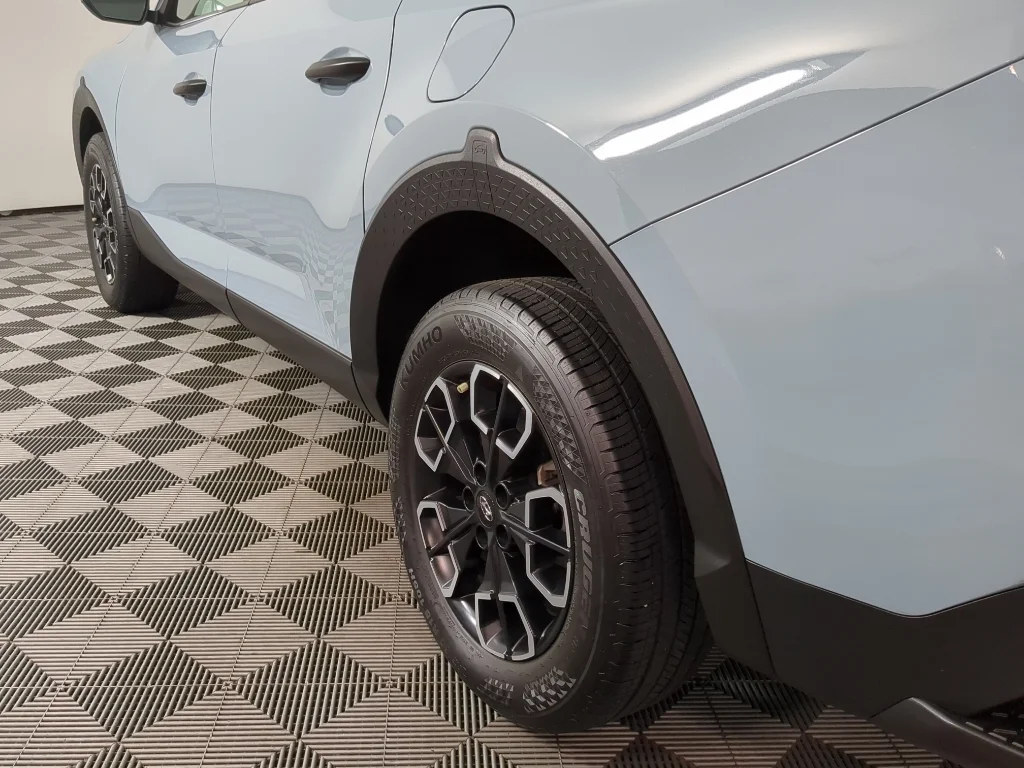 Used 2024 Blue Stone Hyundai SEL image 7