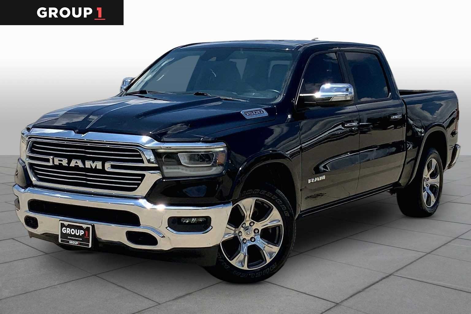 2022 RAM 1500 Laramie 4x4 Crew Cab 5'7's photo