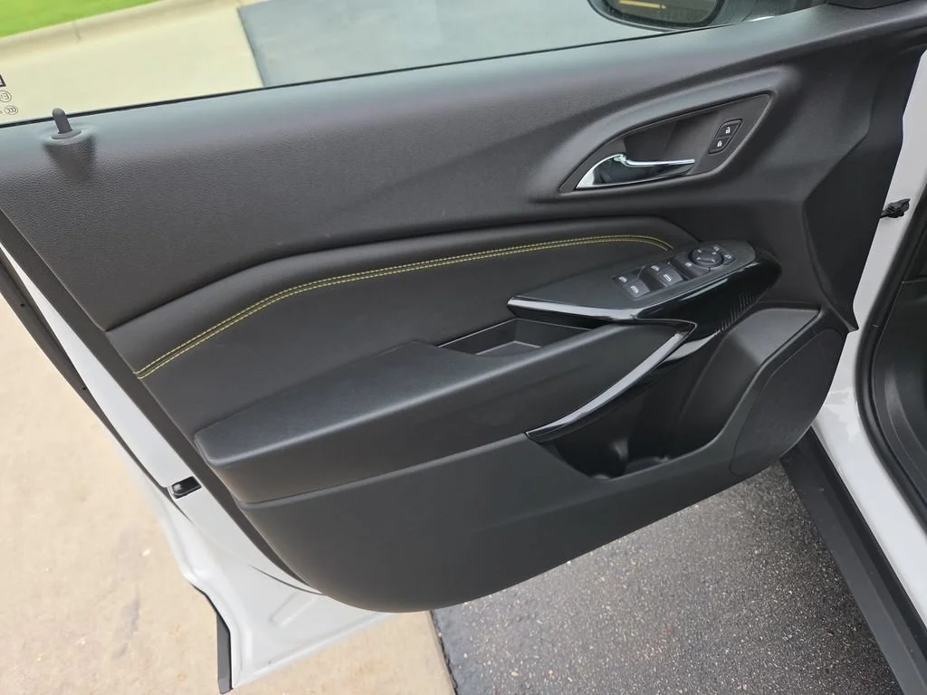 2026 Chevrolet Trax LT - Photo 23
