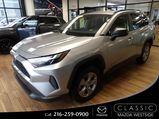 2025 Toyota RAV4 LE