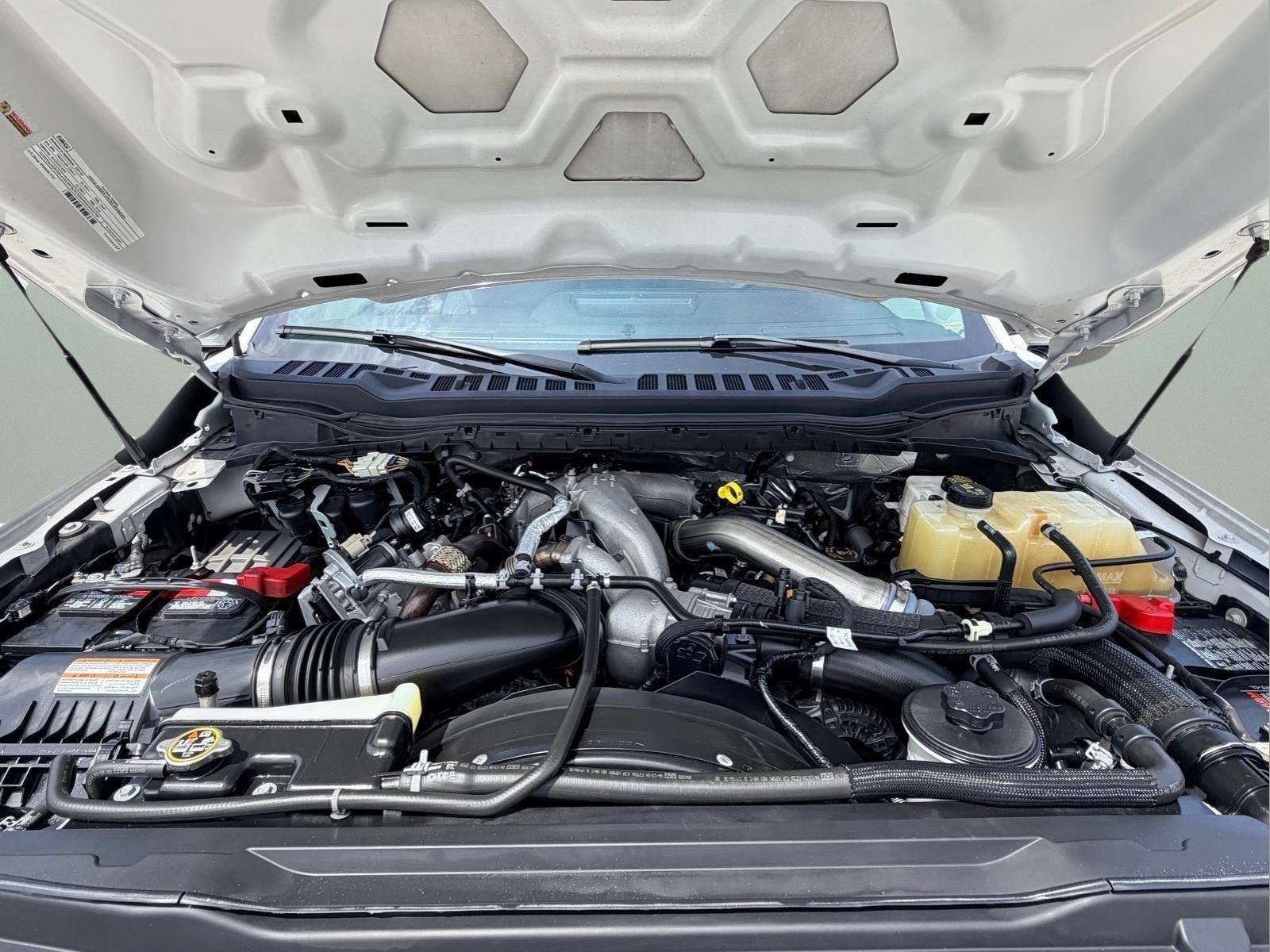 Used 2024 Oxford White Ford XL image 27