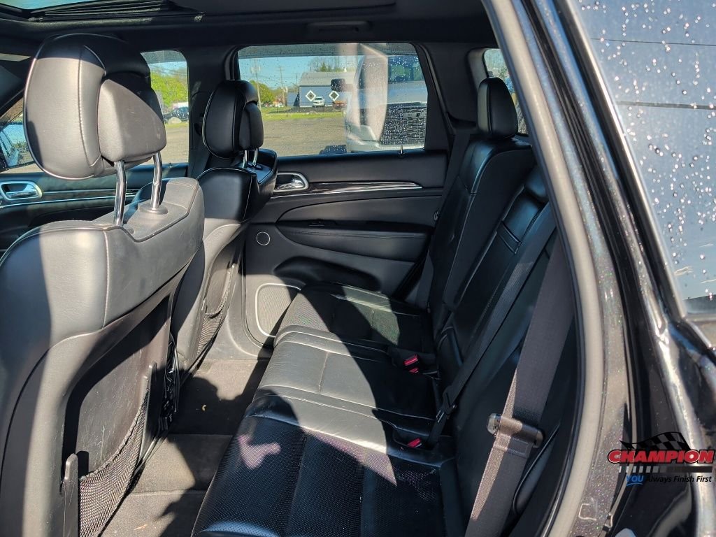 Used 2015 Black Jeep Overland image 18