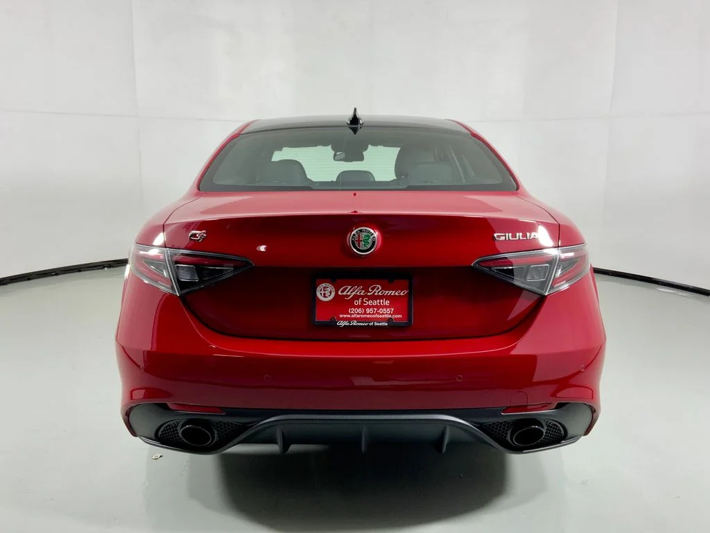 New 2026 Alfa Rosso (Red) Exterior Paint Alfa Romeo Sprint image 15