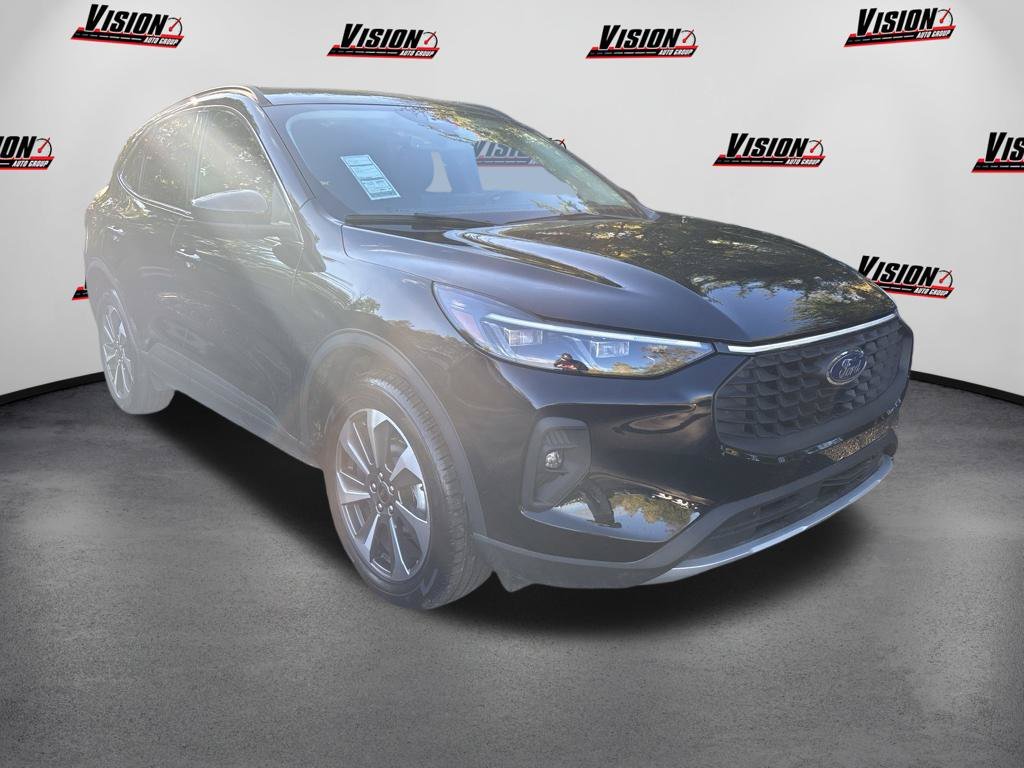Used 2025 Black Ford Platinum image 3