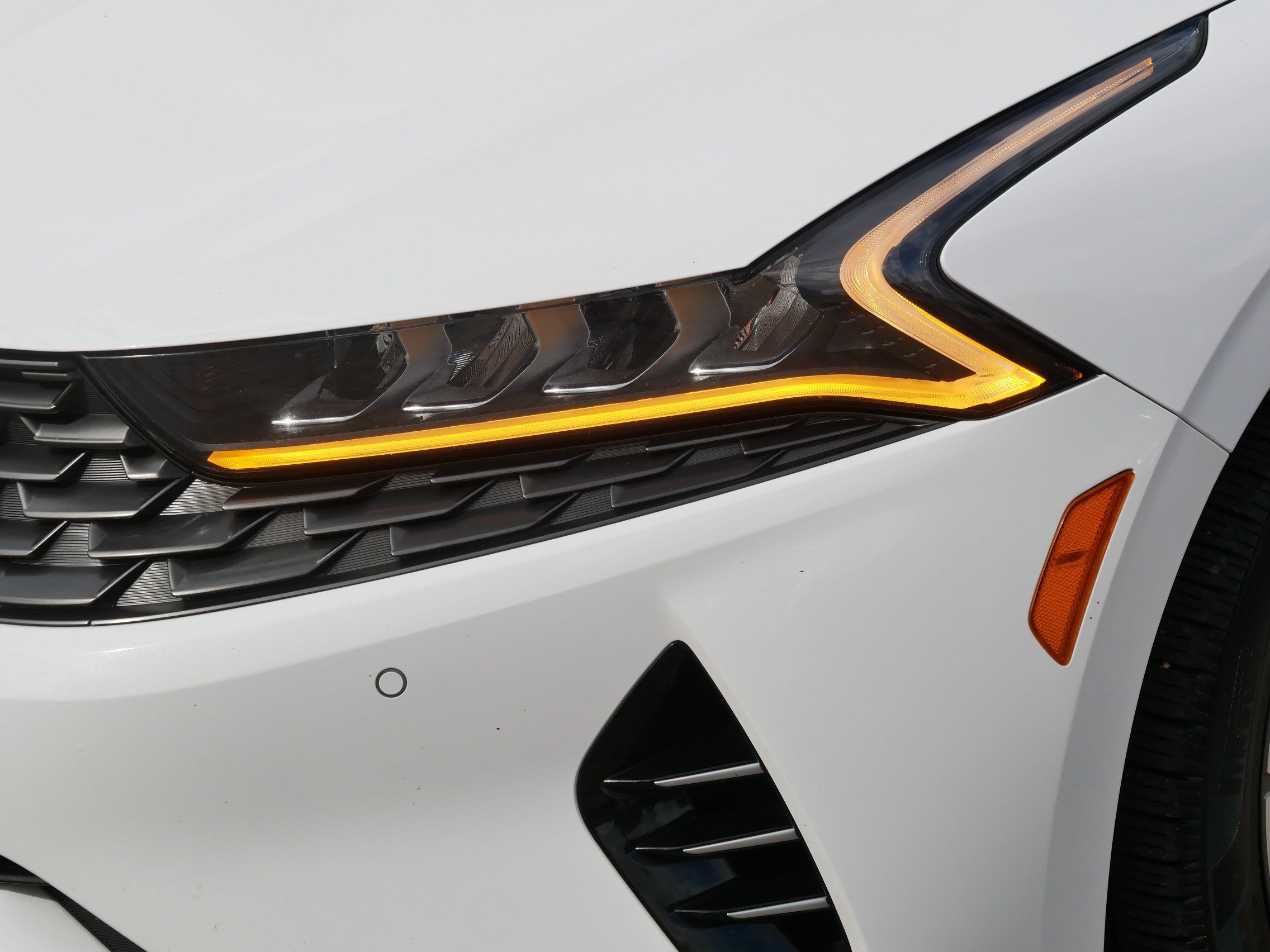 Certified Used 2022 Glacial White Pearl Kia EX image 16