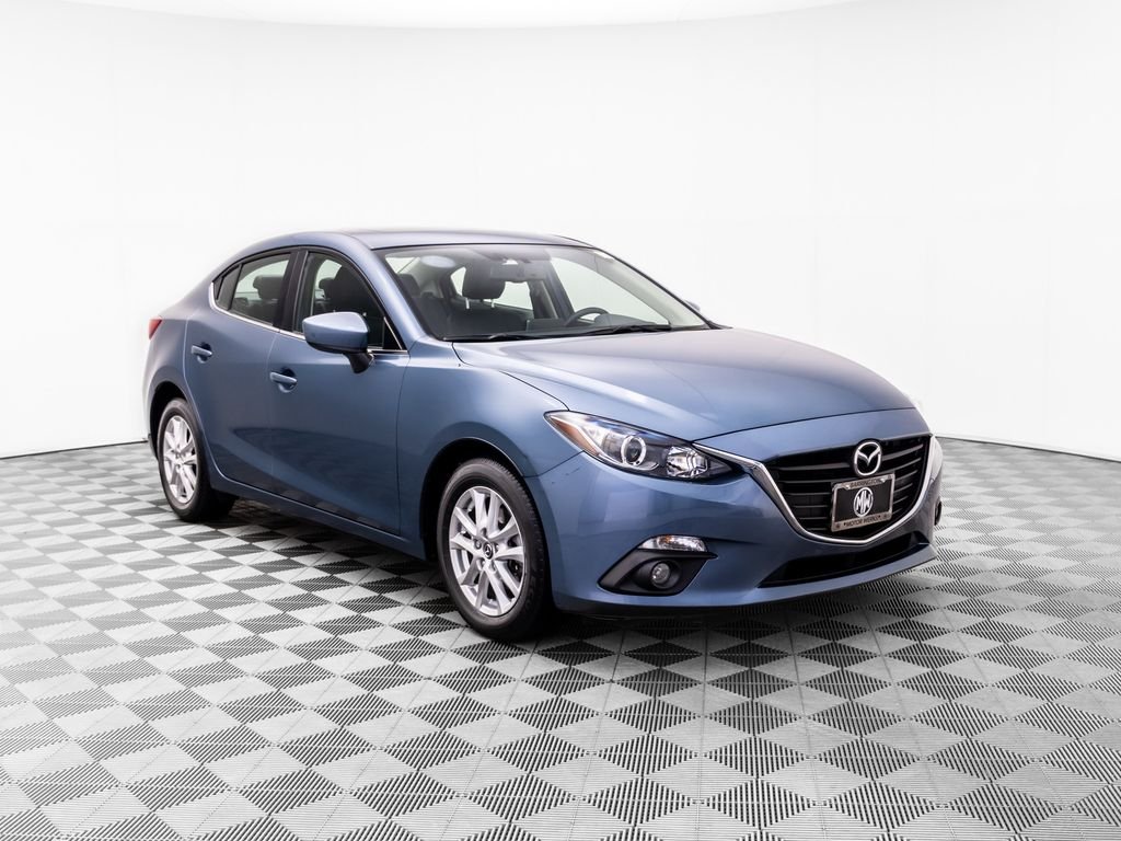 Used 2016 Blue Reflex Mica Mazda i Grand Touring image 9