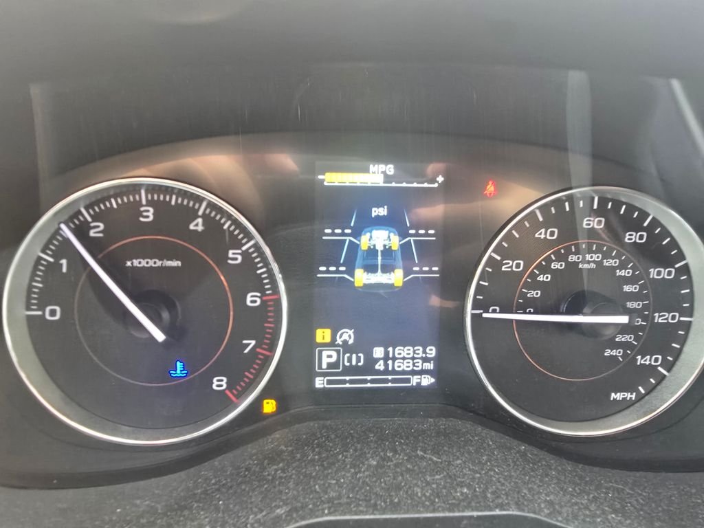 Used 2015 Silver Subaru 2.0i Limited image 15