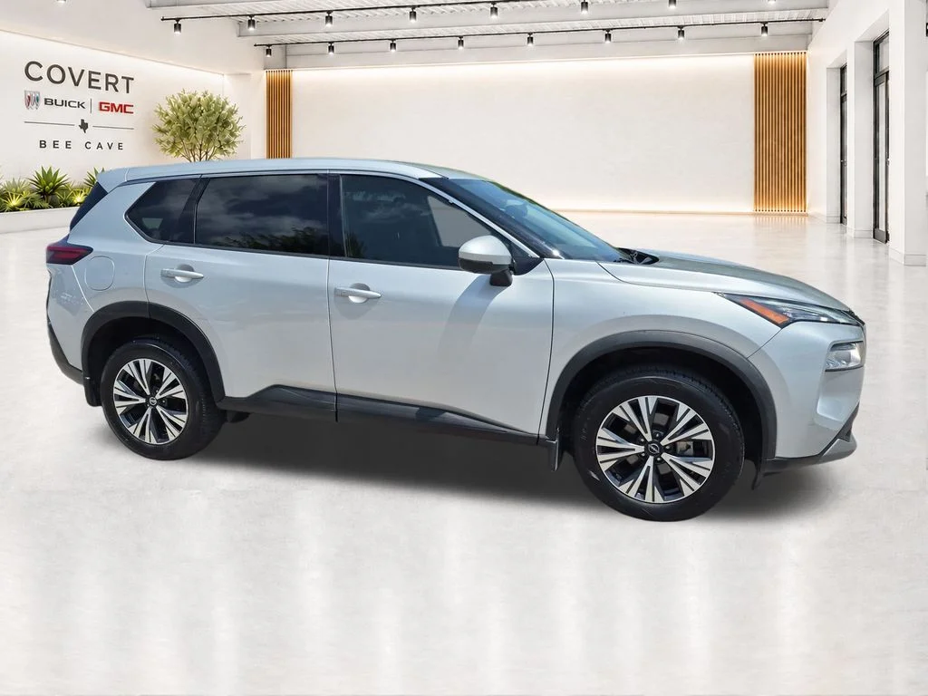 Used 2021 Silver Nissan SV image 13