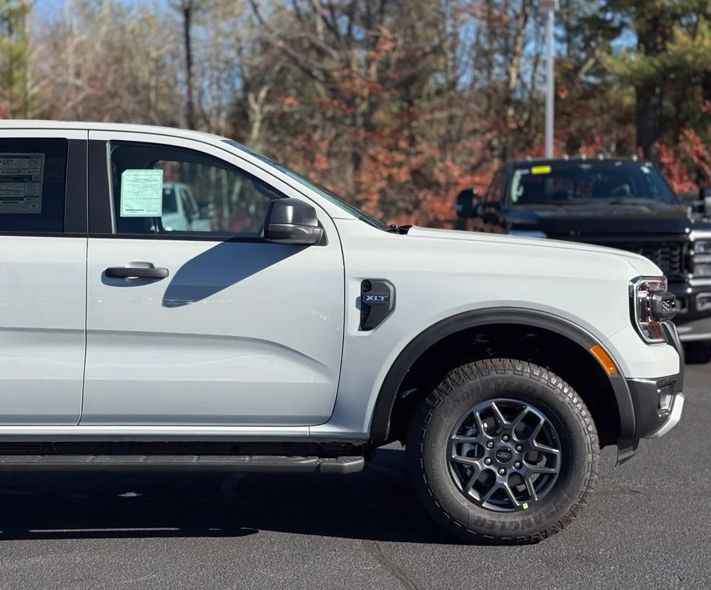 New 2026 Avalanche Ford XLT image 2