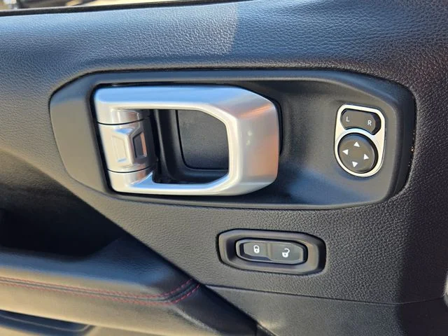 Used 2020 White Jeep Rubicon image 33