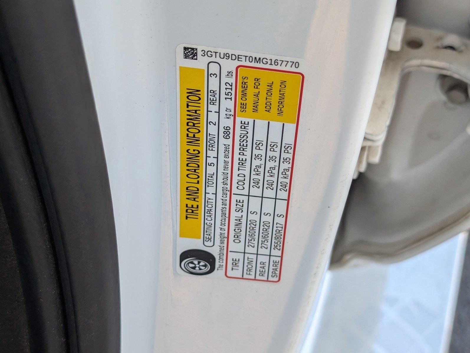 Used 2021 SUMMIT WHITE GMC SLT image 16