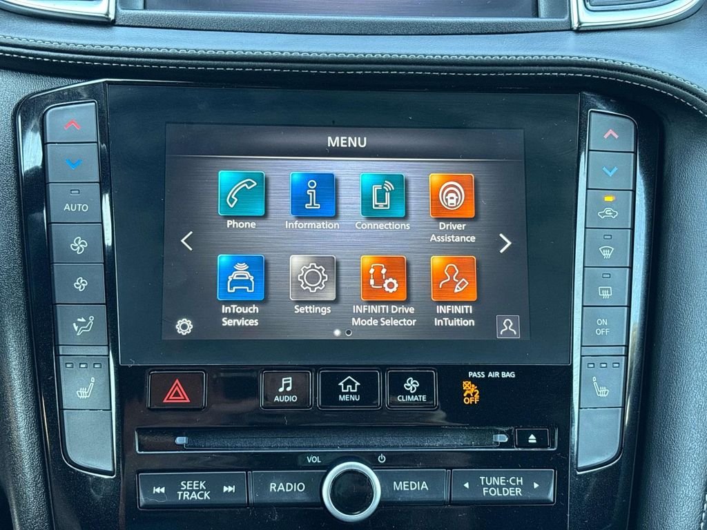 Certified Used 2025 Gray INFINITI LUXE image 20