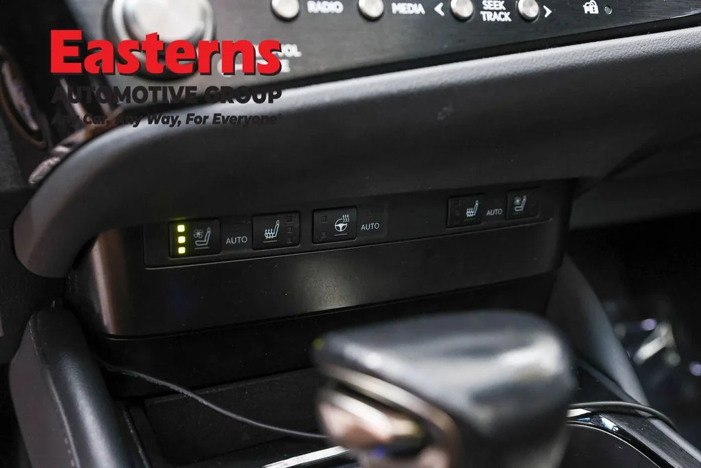 Used 2023 Black Lexus 350 image 21