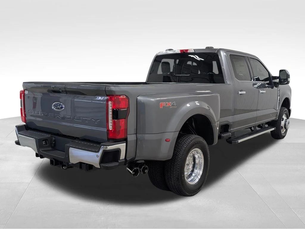 New 2026 Carbonized Gray Metallic Ford F-350® Lariat® image 27