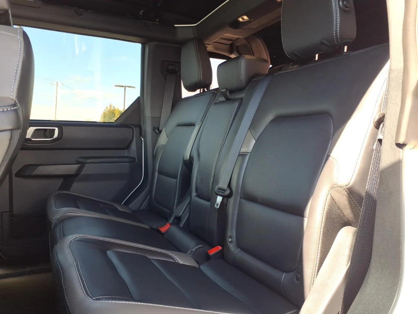 Used 2025 Oxford White Ford Outer Banks image 18