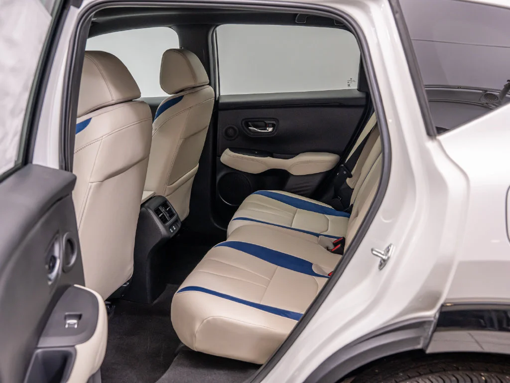 Used 2026 Platinum White Pearl Acura A-Spec Package image 43