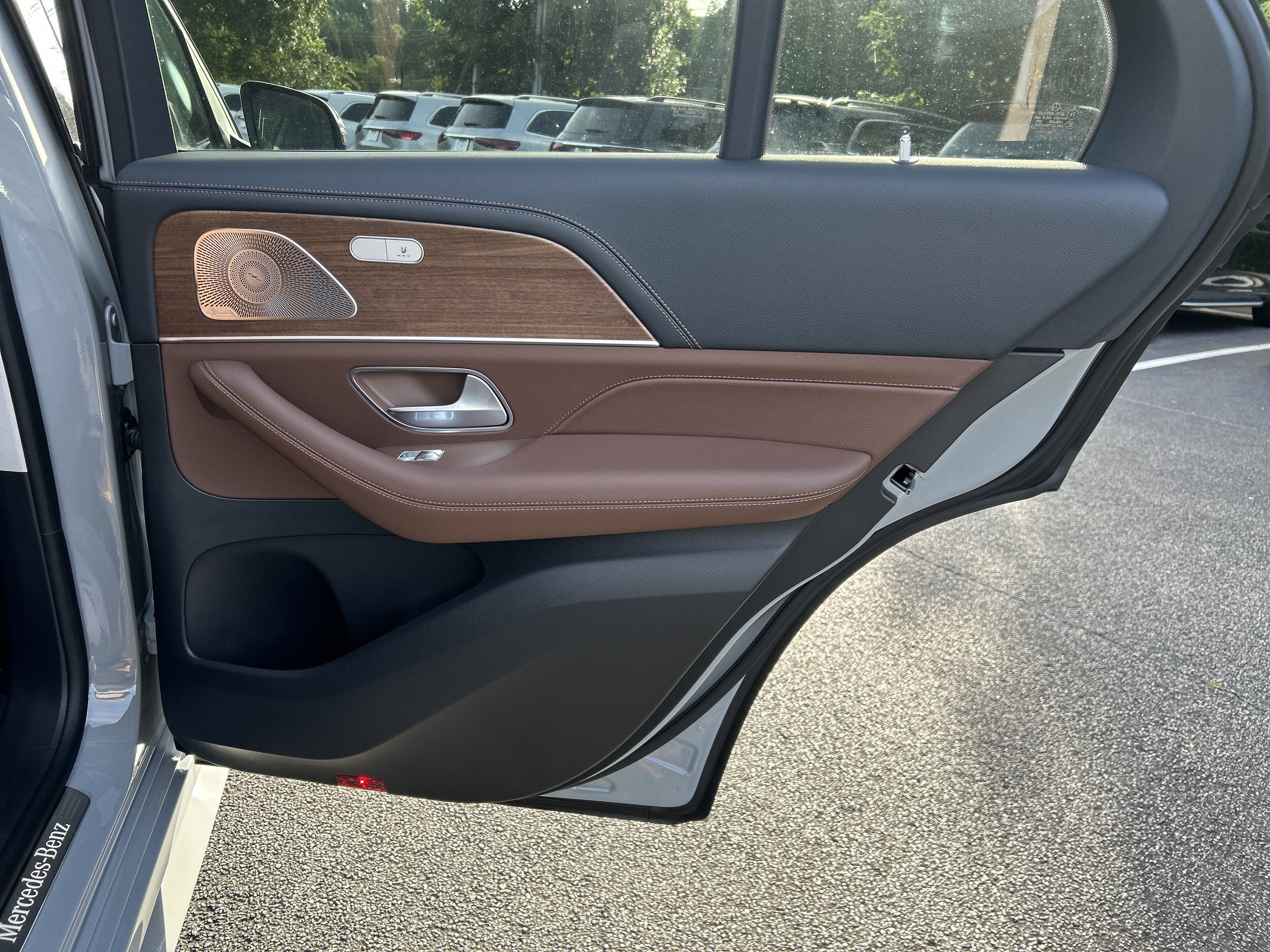 New 2026 MANUFAKTUR Alpine Grey Mercedes-Benz GLE 450 4MATIC® SUV image 38