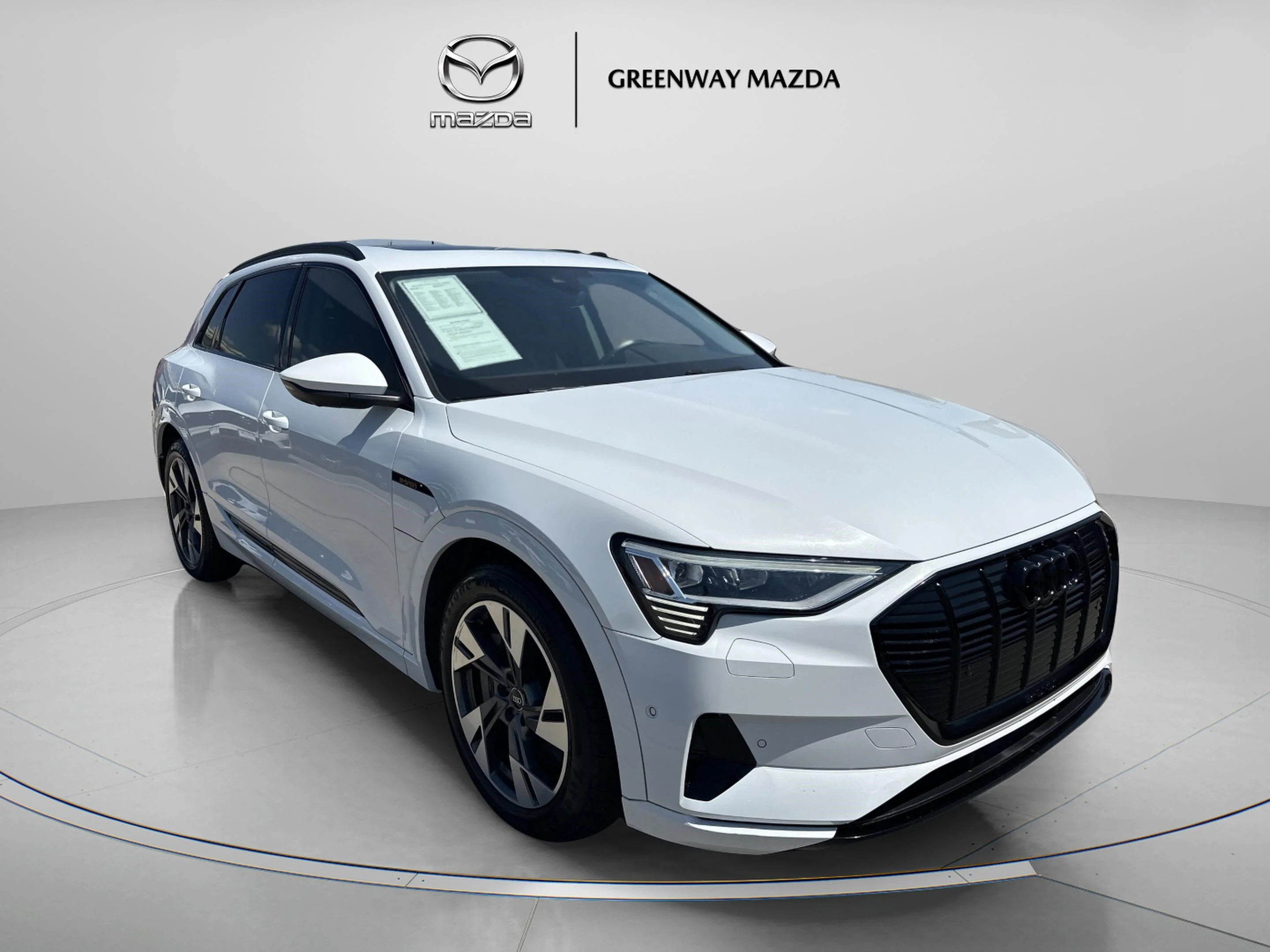 2022 Audi e-tron 95 kWh Premium quattro's photo