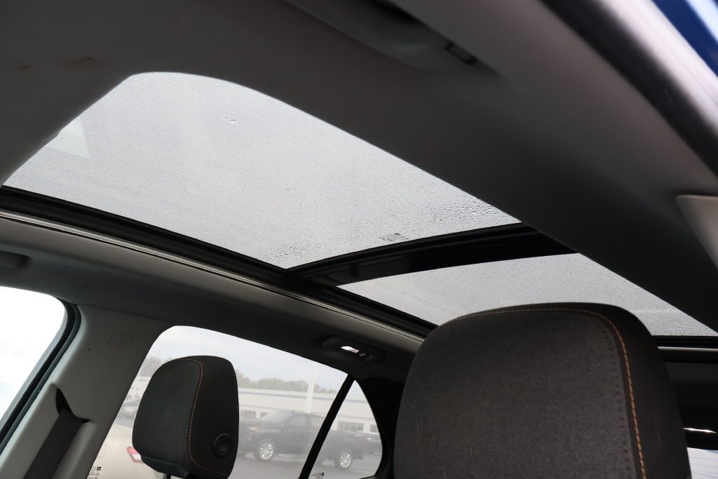Used 2019 KINETIC BLUE METALLIC Chevrolet LT image 12