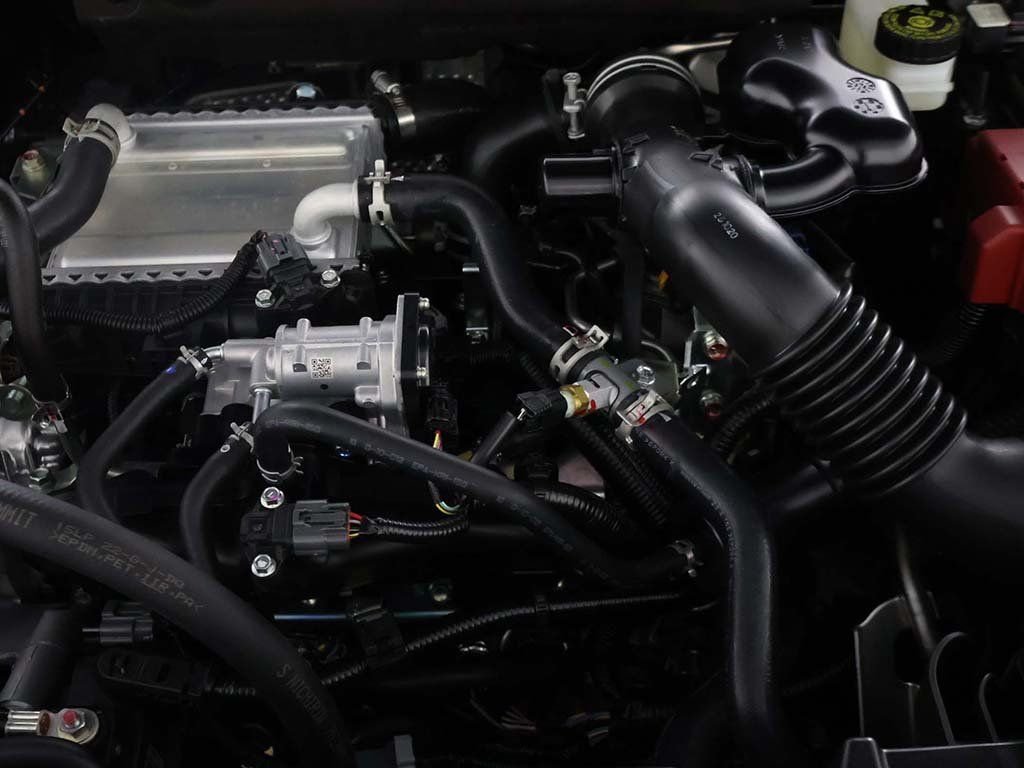 New 2026 White Mitsubishi SEL image 28