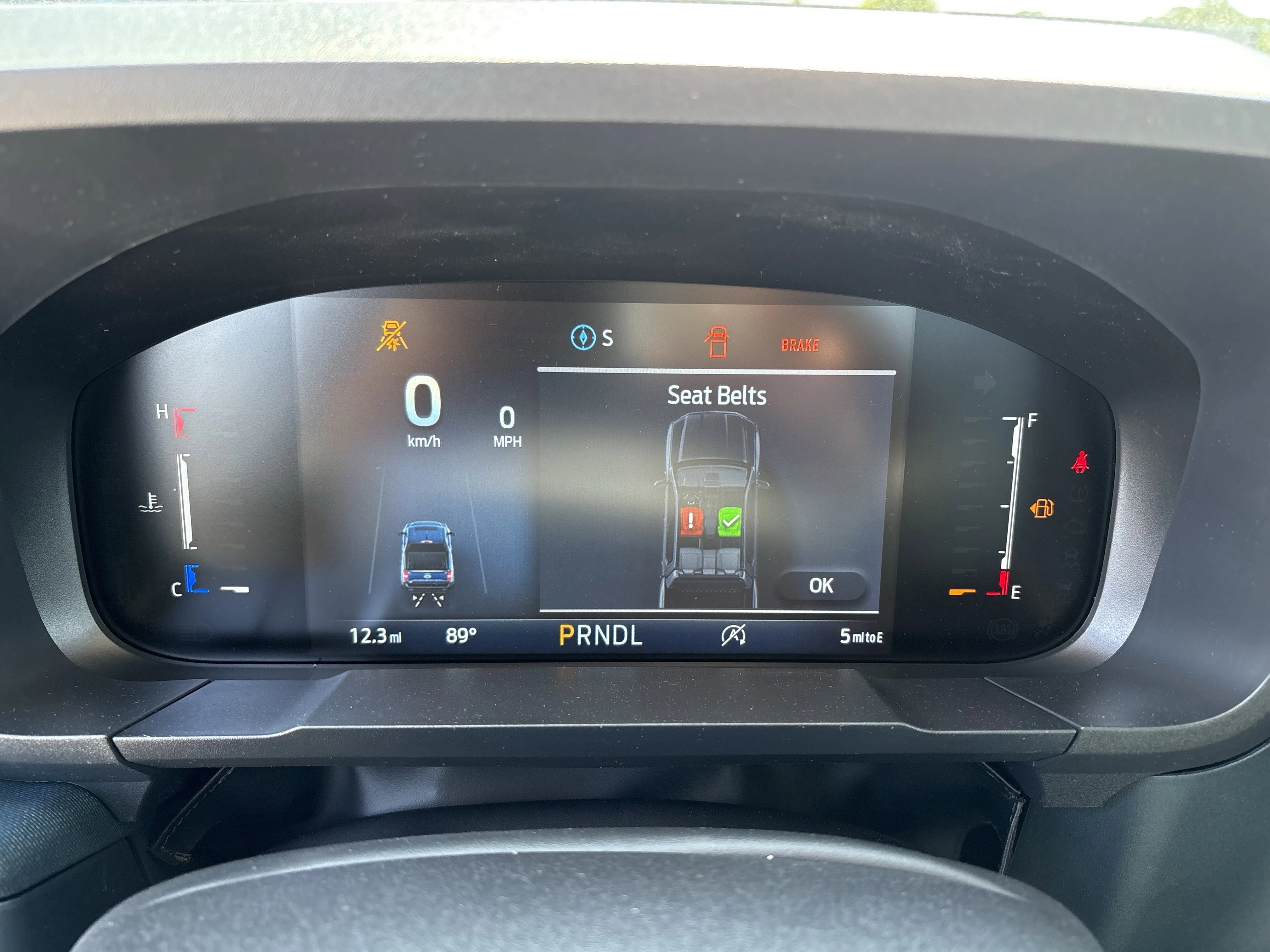New 2026 Carbonized Gray Metallic Ford XLT image 29
