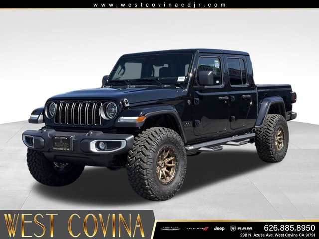 2026 Jeep Gladiator Sahara