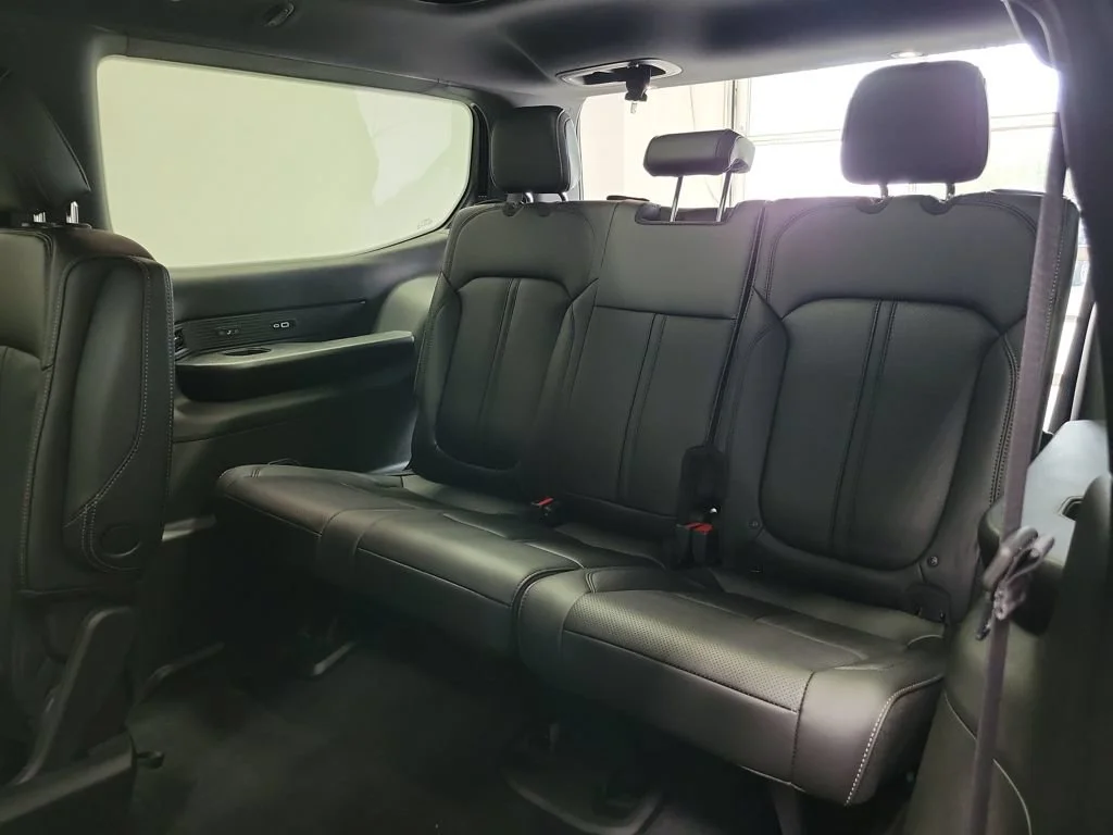 New 2026 High Gloss Black Exterior Paint Jeep Upland image 9