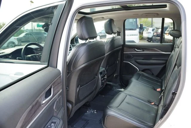 Certified Used 2024 White Jeep 4xe image 17