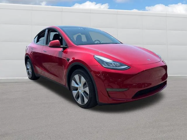 Used 2022 Red Tesla Long Range image 7