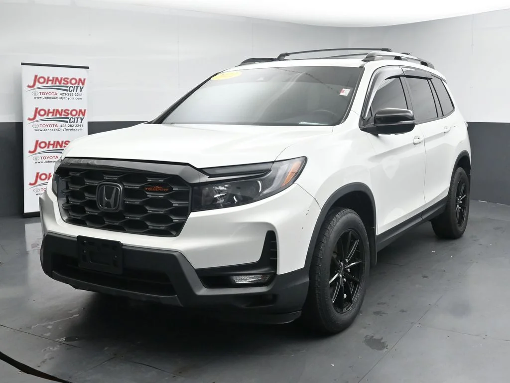 Used 2022 White Honda TrailSport image 4