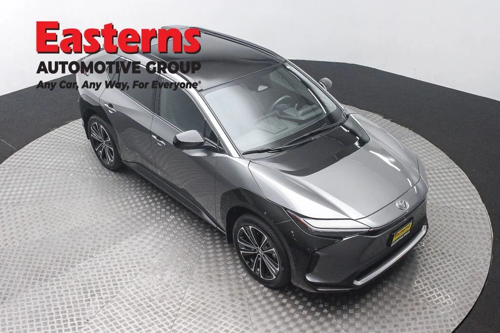 Used 2023 Gray Toyota Limited image 3
