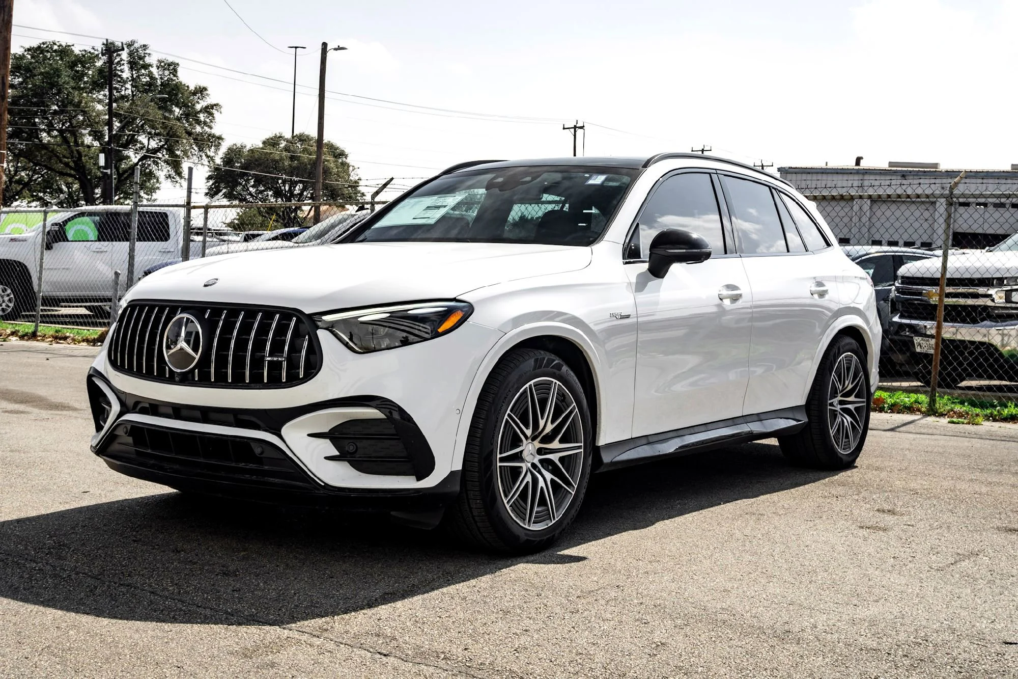 New 2025 Manufaktur Moon Mercedes-Benz AMG® GLC 63 S E Performance image 6