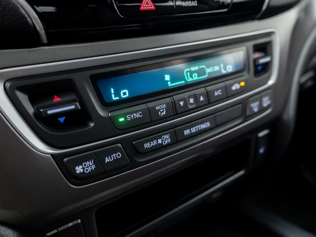 2025 Honda Passport EX-L - Photo 25