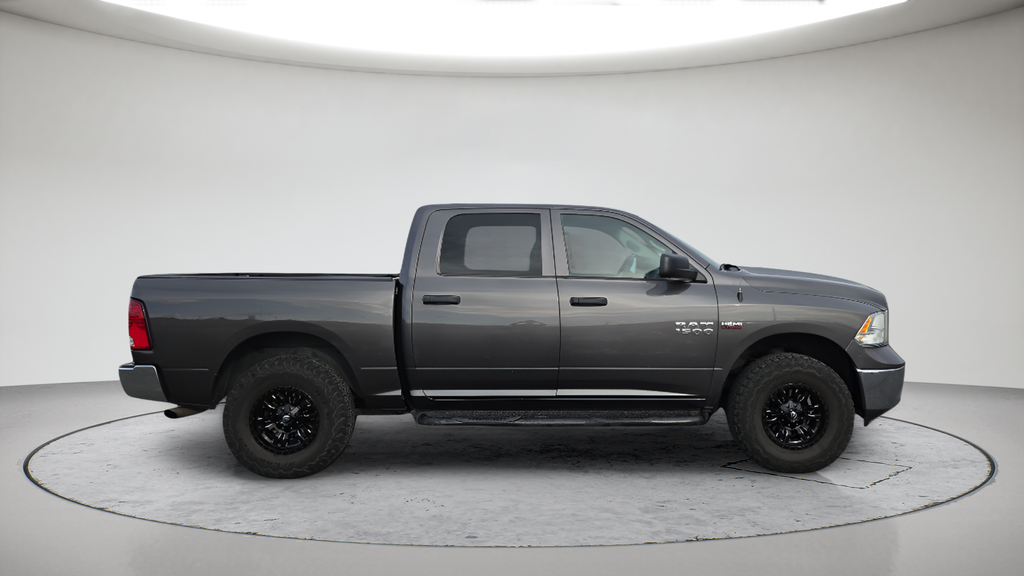 Used 2014 Gray Ram Tradesman image 8