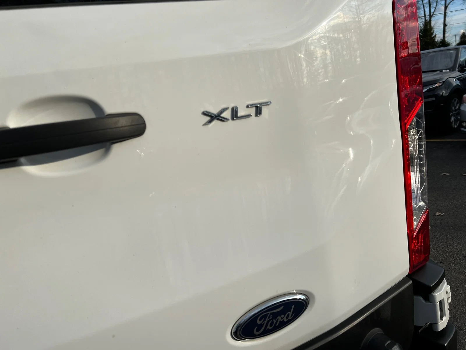 Used 2019 Oxford White Ford XLT T-350 148