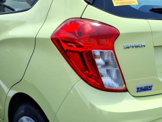 Used 2018 Gold Chevrolet LS image 15