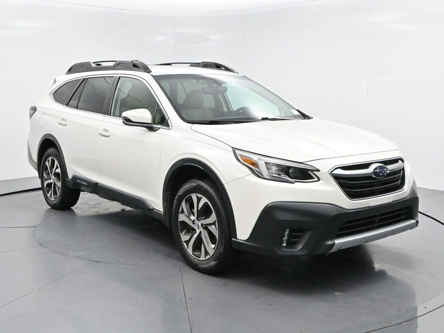Used 2022 Crystal White Pearl Subaru Limited image 2