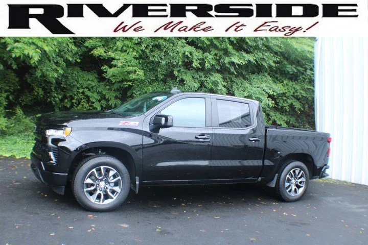 Used 2024 Black Chevrolet RST image 4